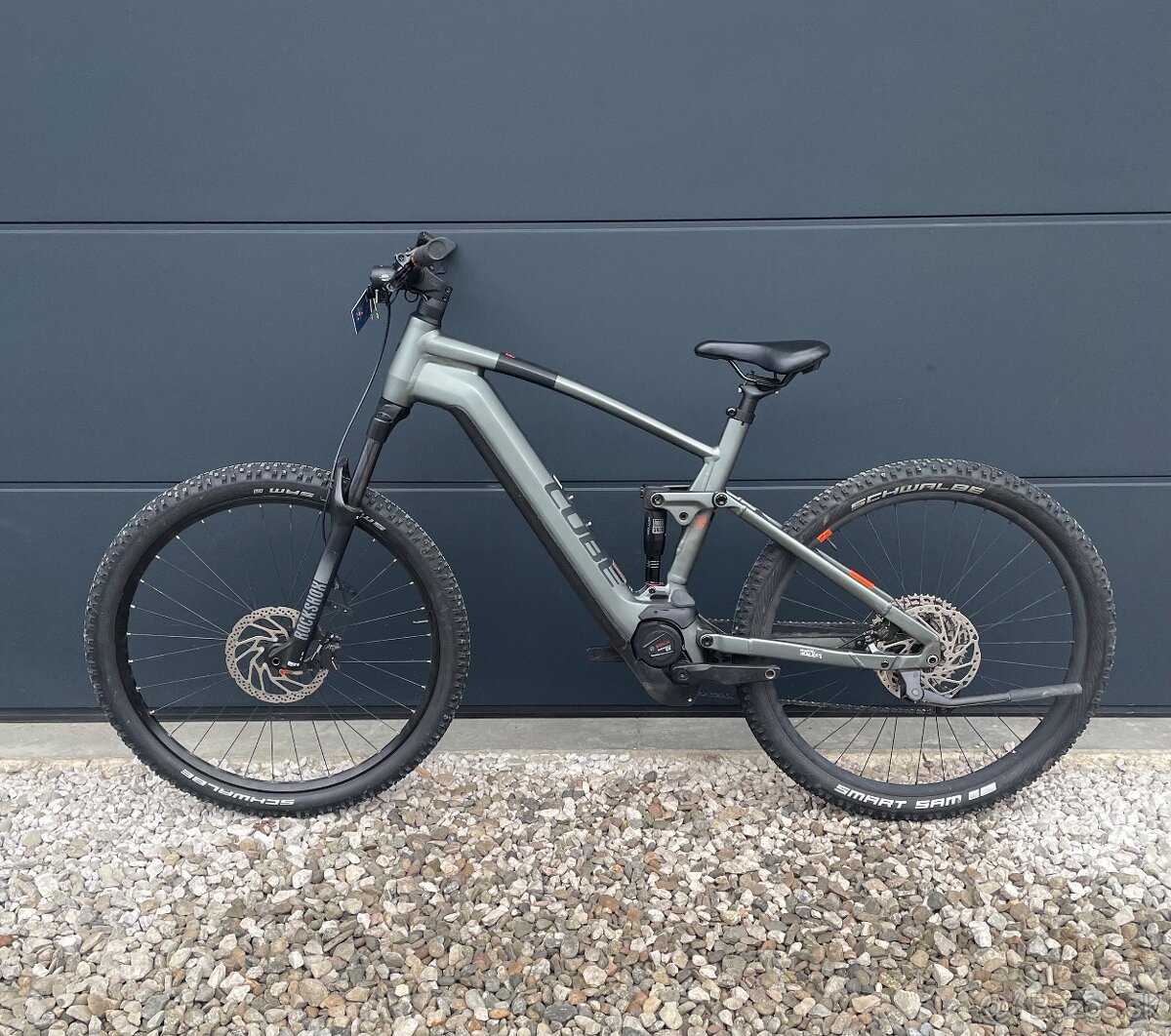 BOSCH Cube Stereo Hybrid Pro