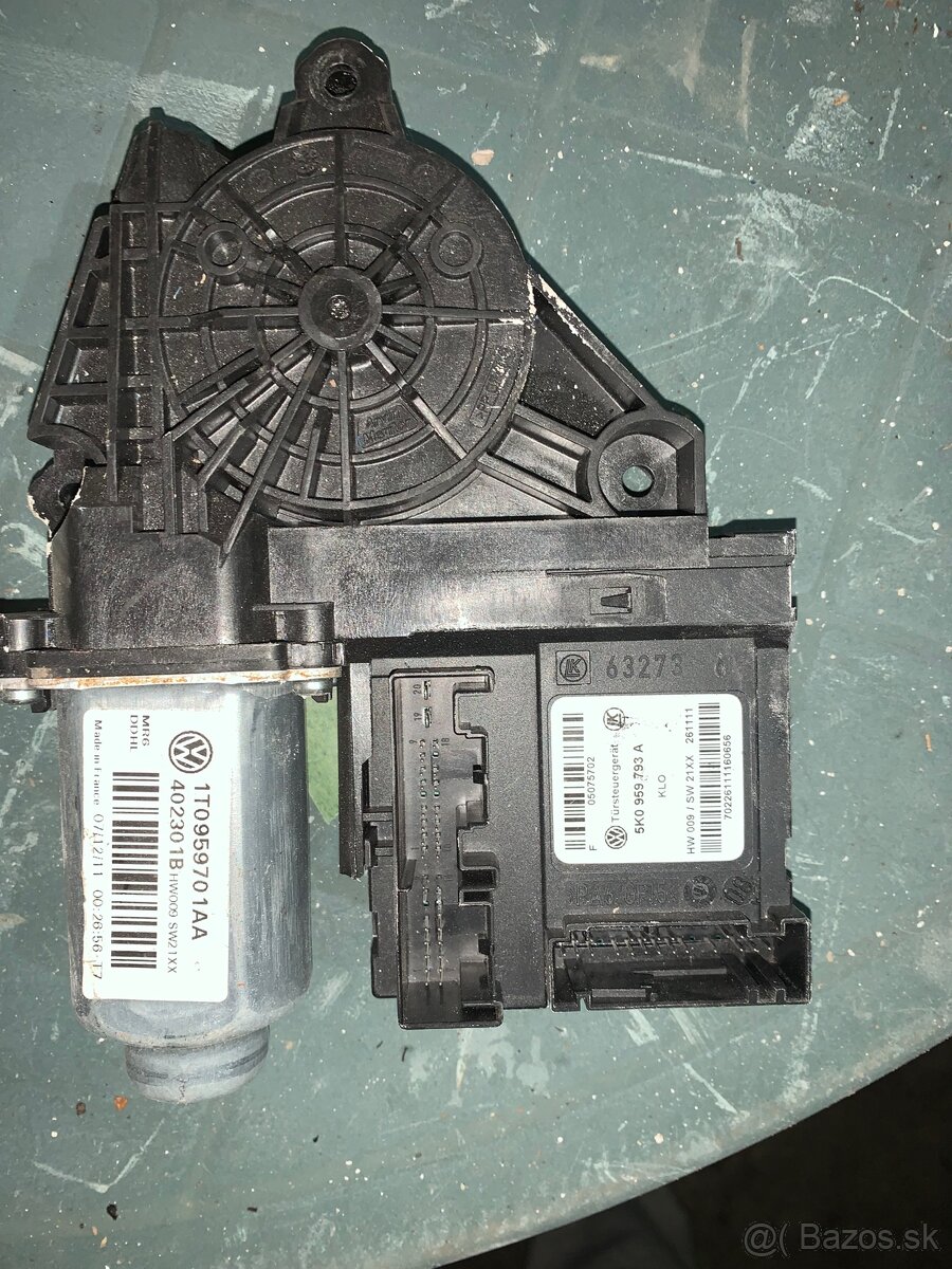 Predam motorčeky otvárania okien