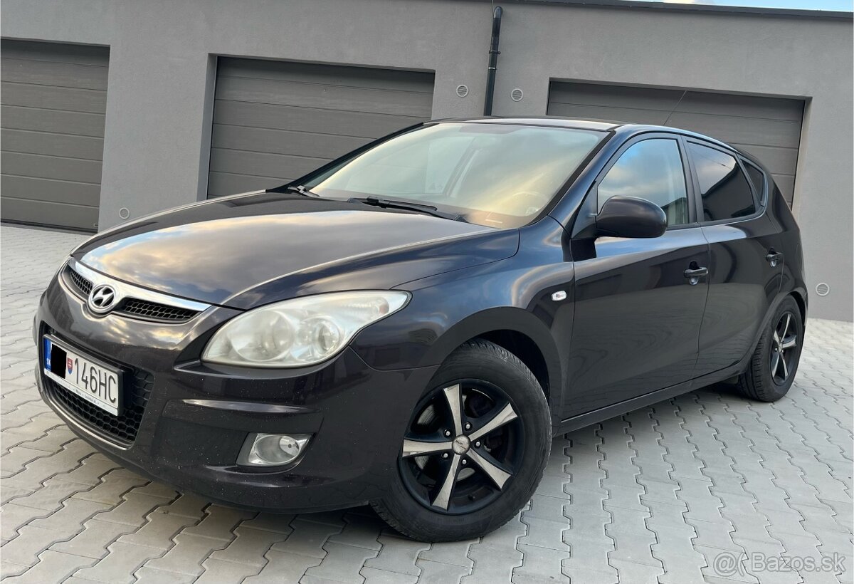 Predám Hyundai i30 1.6Crdi 85Kw R.v 2011.