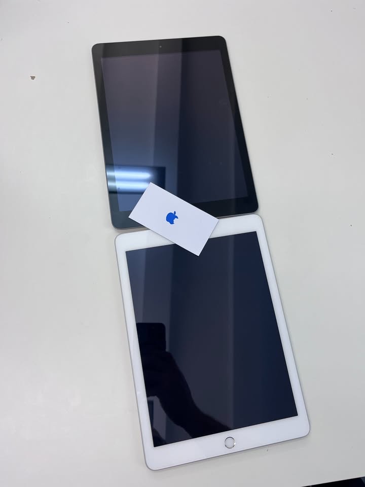 Náhradné diely originál Apple pre iPad 5th / 6th Generácia