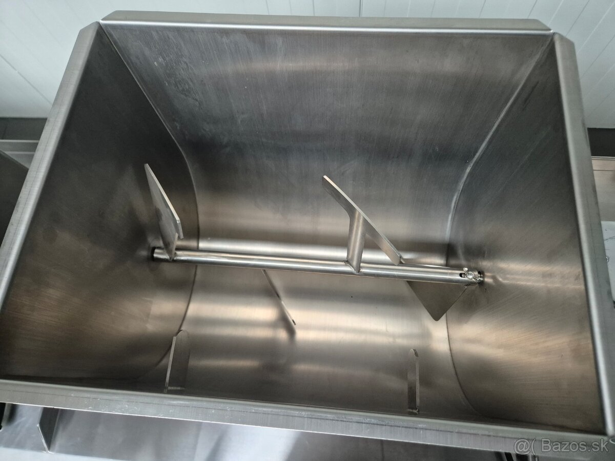 MIEŠAČKA MASA 30L MIEŠAČKA KLOBÁS