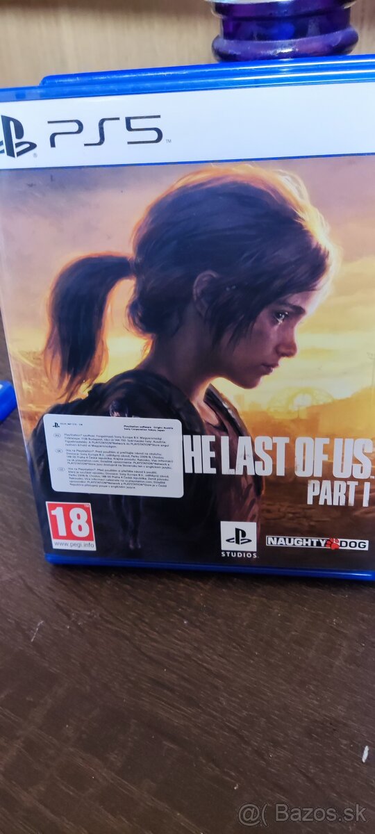 PS4 a PS5 hry a slúchadlá