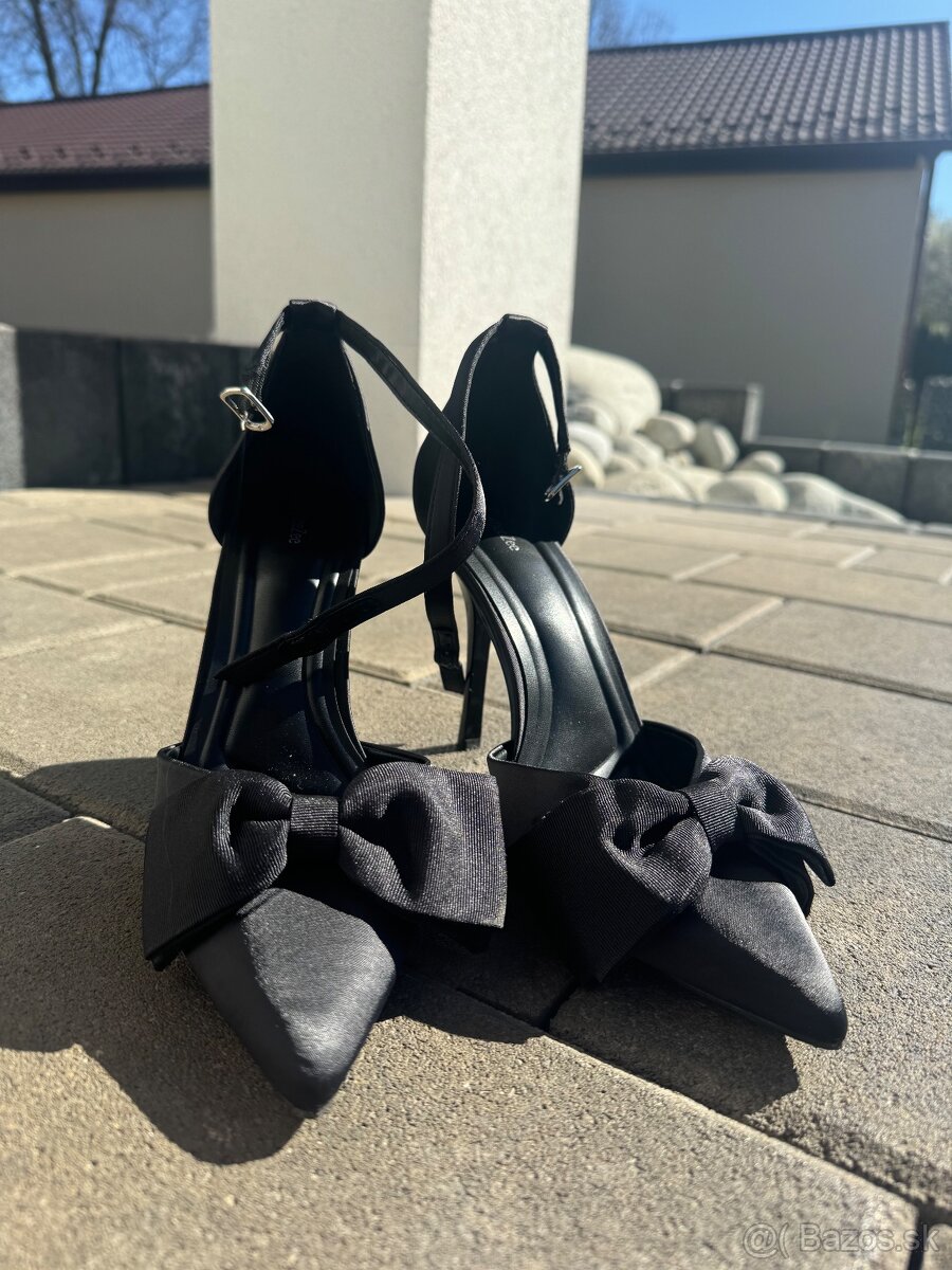 Elegantné lodičky s mašľou