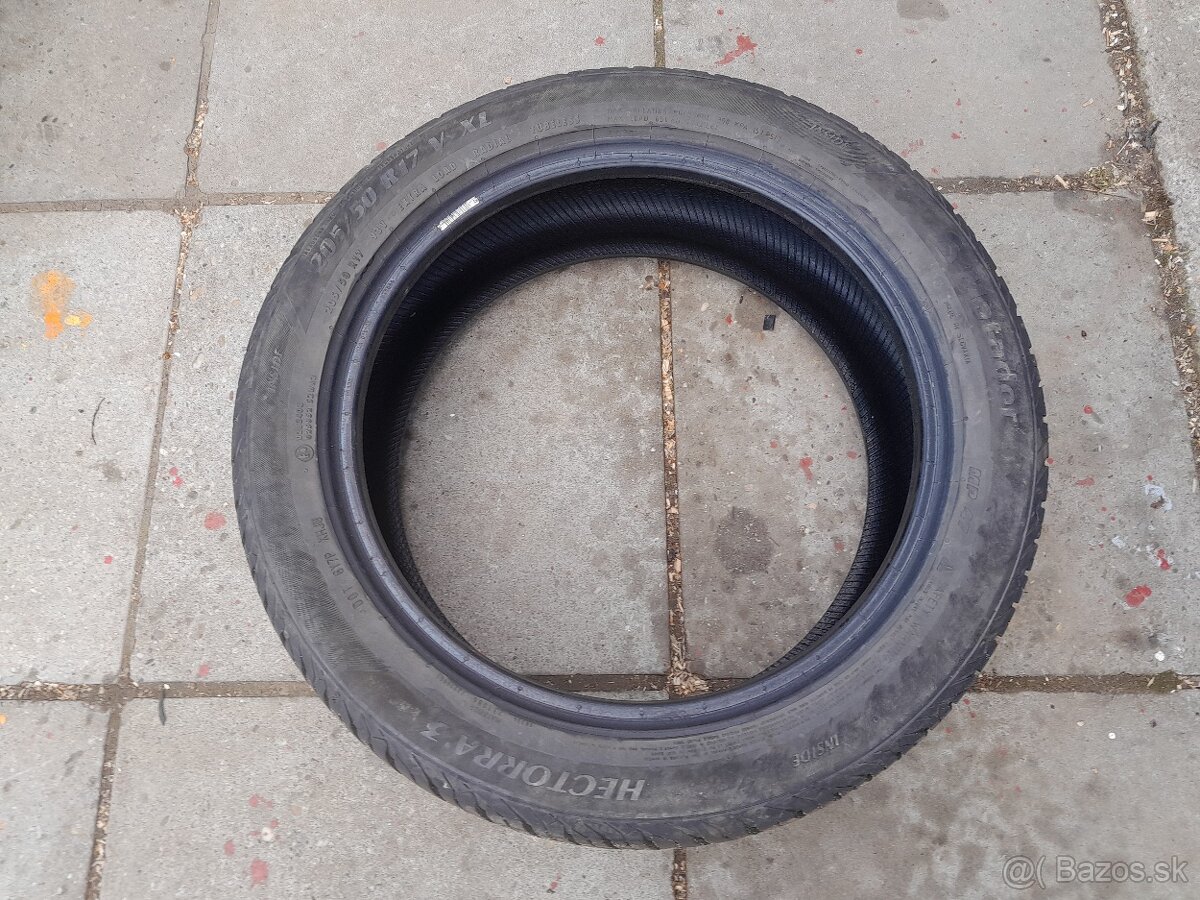 Letné pneu 205/50 R17