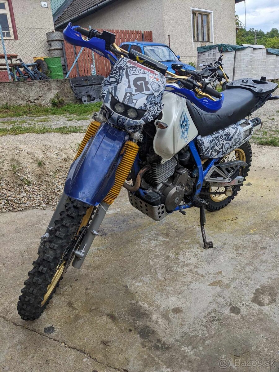 Honda NX 650 Dominator
