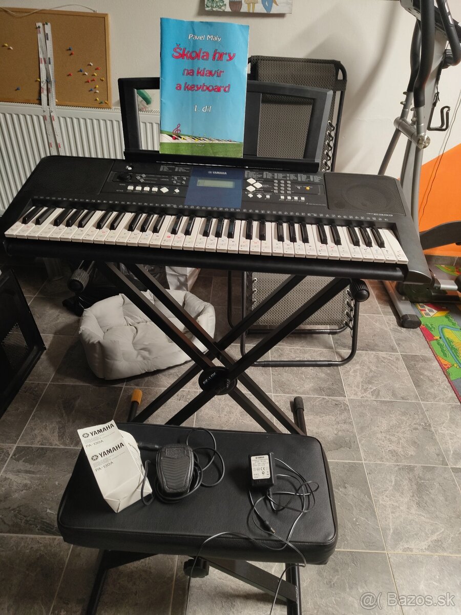 Klavir YAMAHA
