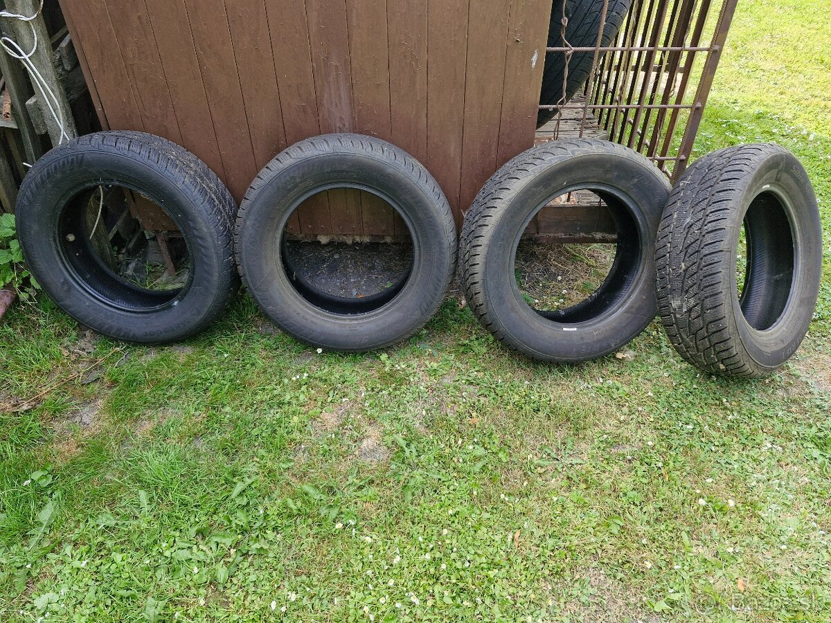 Predám zimné pneumatiky R15