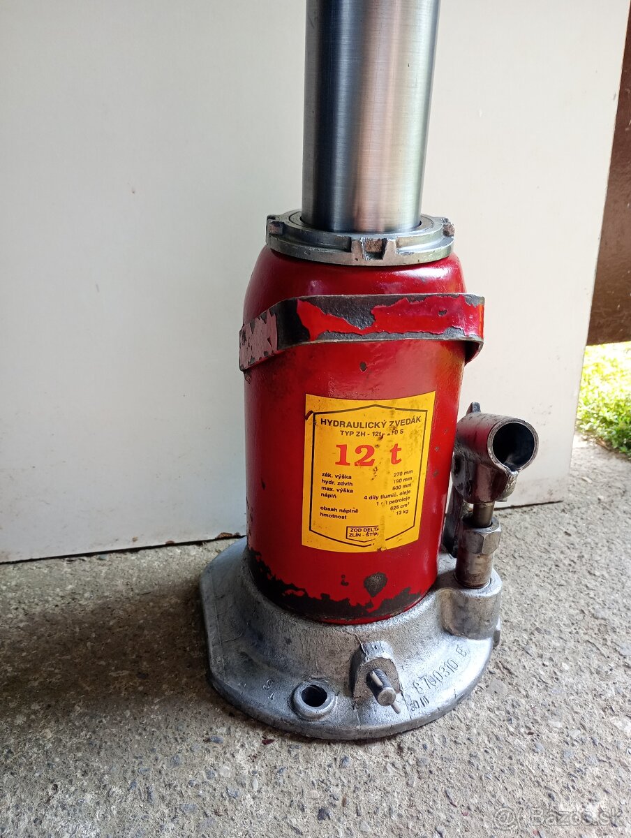 Zdvihak 12 T