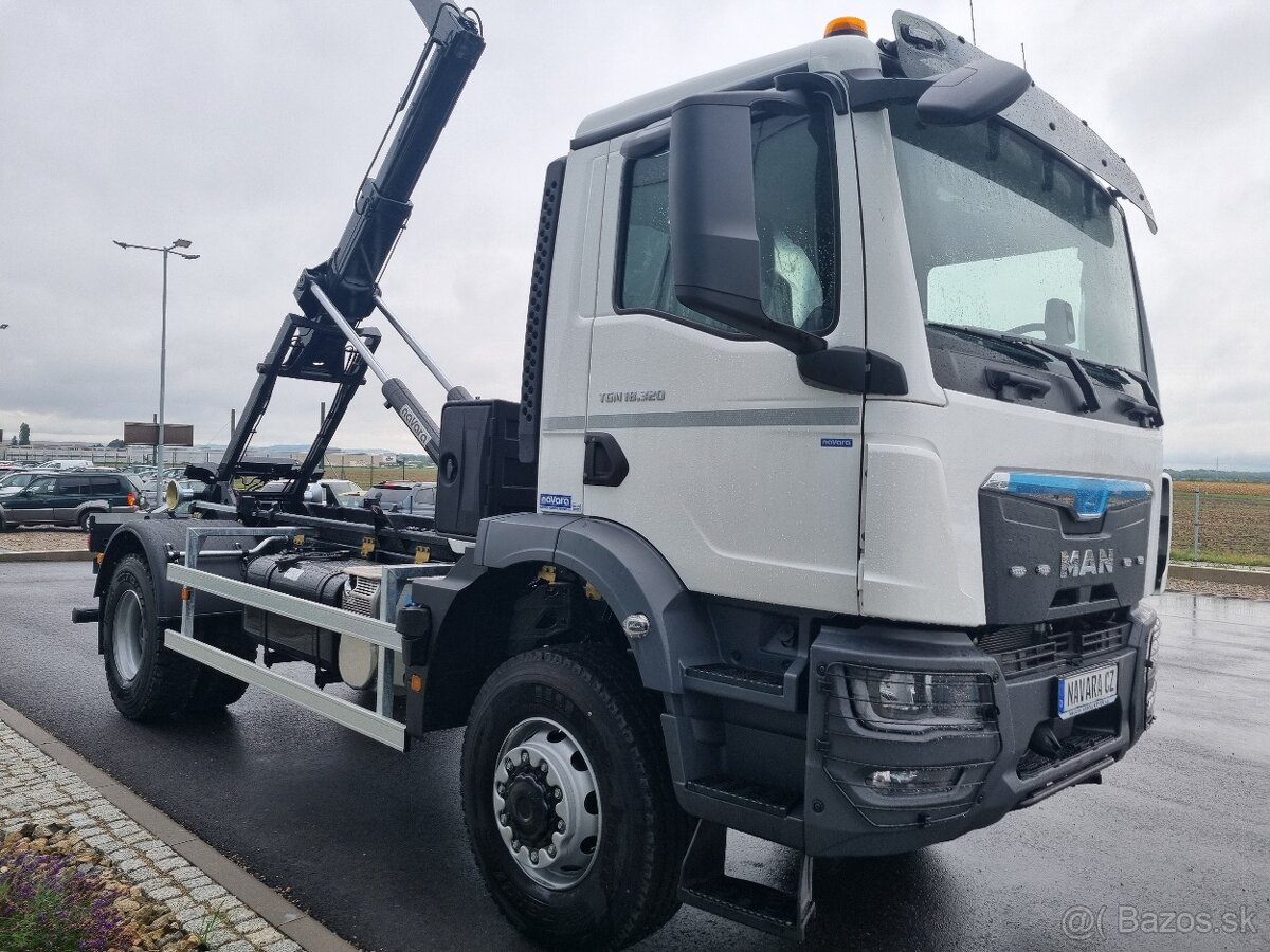 MAN TGM 18.320 4x4 NOSIČ KONTAJNERU