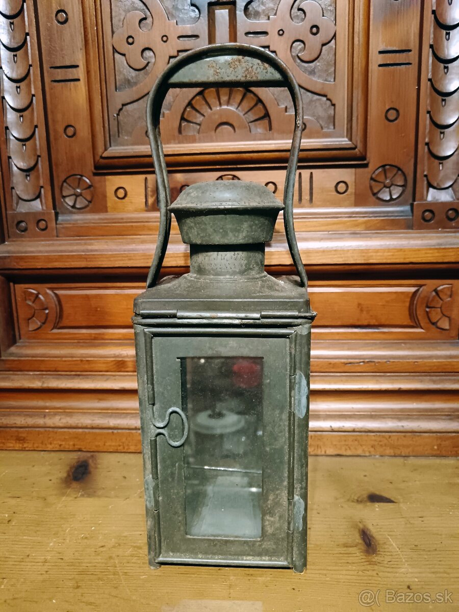 Starožitný lampáš