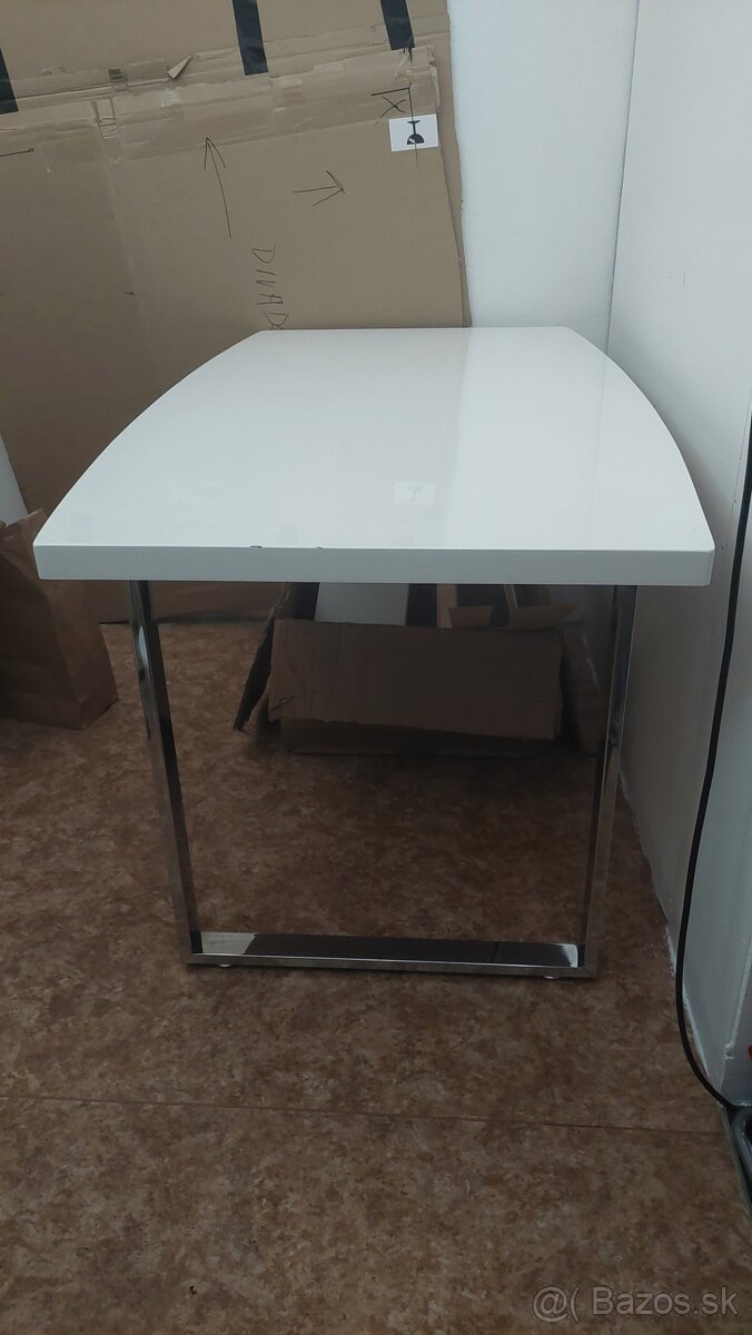 Predám stôl