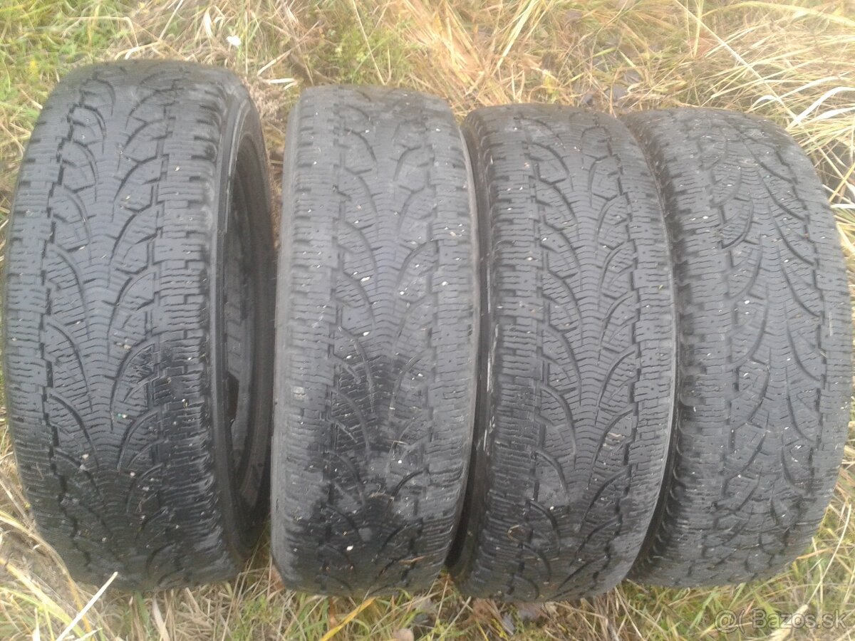 Zimne pneumatiky: 215/65/r16c