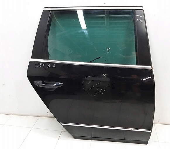VW Passat B6 kombi 2005- pravé zadné dvere