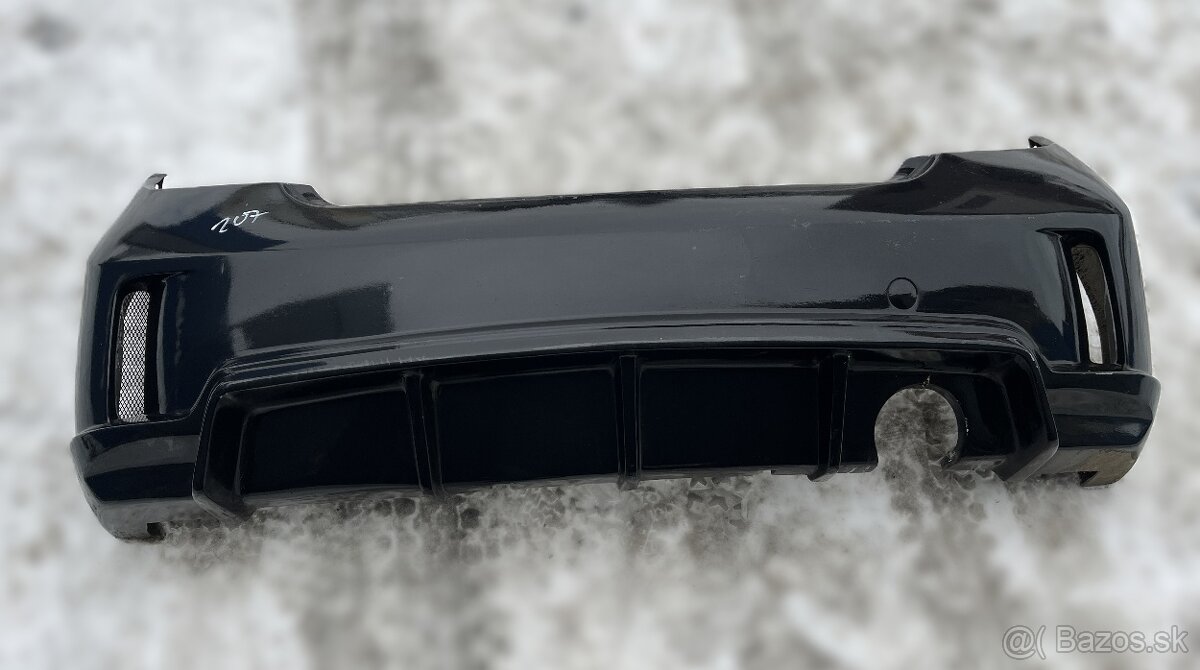 Zadný nárazník Peugeot 207 černý