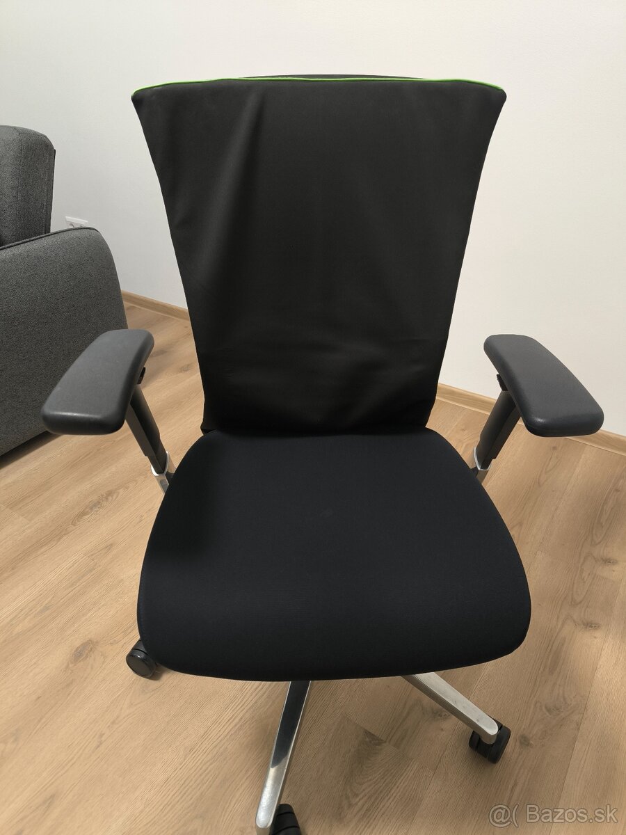 Kancelárska stolička