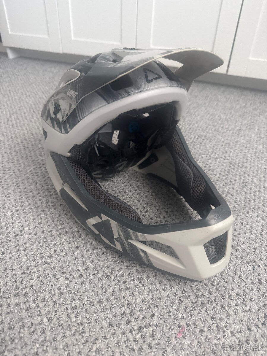 Leatt mtb 3.0 enduro prilba