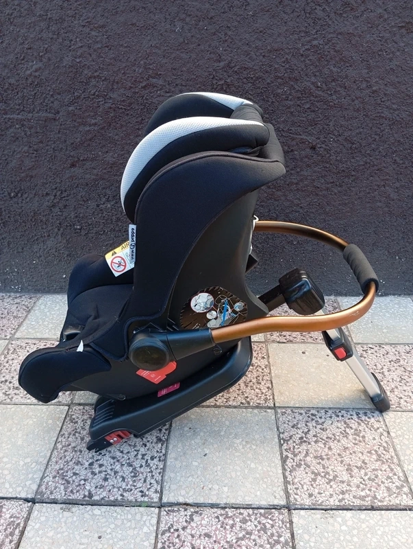 Autosedačka + Isofix, ickle bubble
