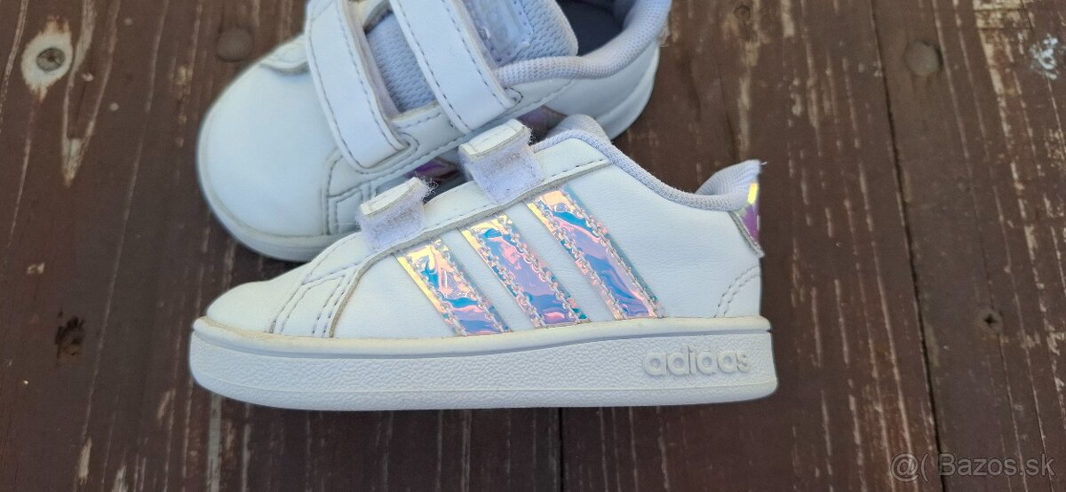 Adidas tenisky