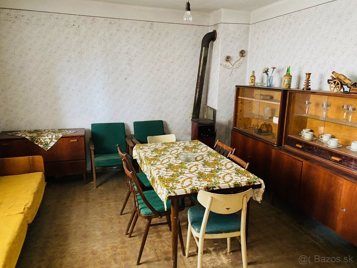 Chalupa - rodinný dom so záhradou, Chtelnica