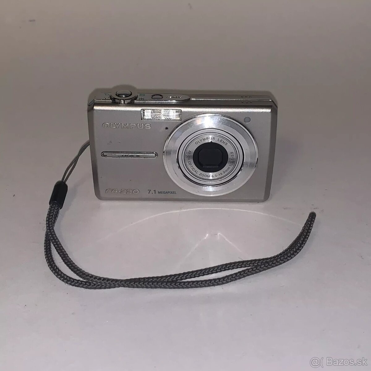 Olympus FE-220 Digital Camera 7.1MP