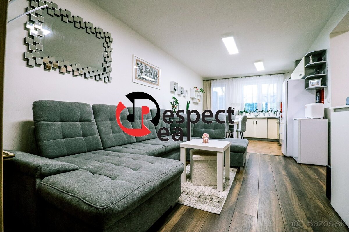 Elegantný 2-izbový byt s pozemkom a s parkovacím státím s mo