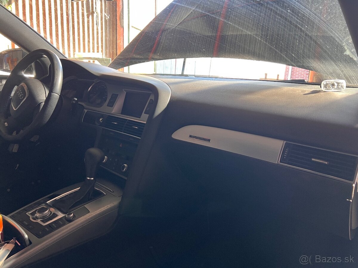 Audi a6 palubovka