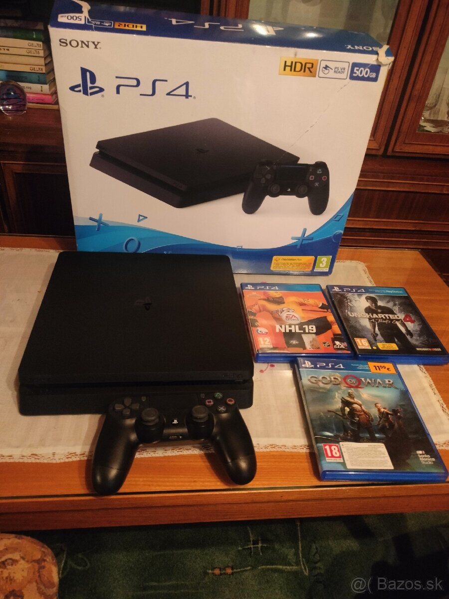 Playstation 4 slim + ovladač + 3 hry