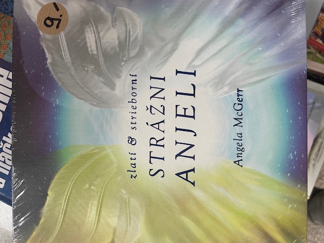 zlati a strieborní strážni anjeli