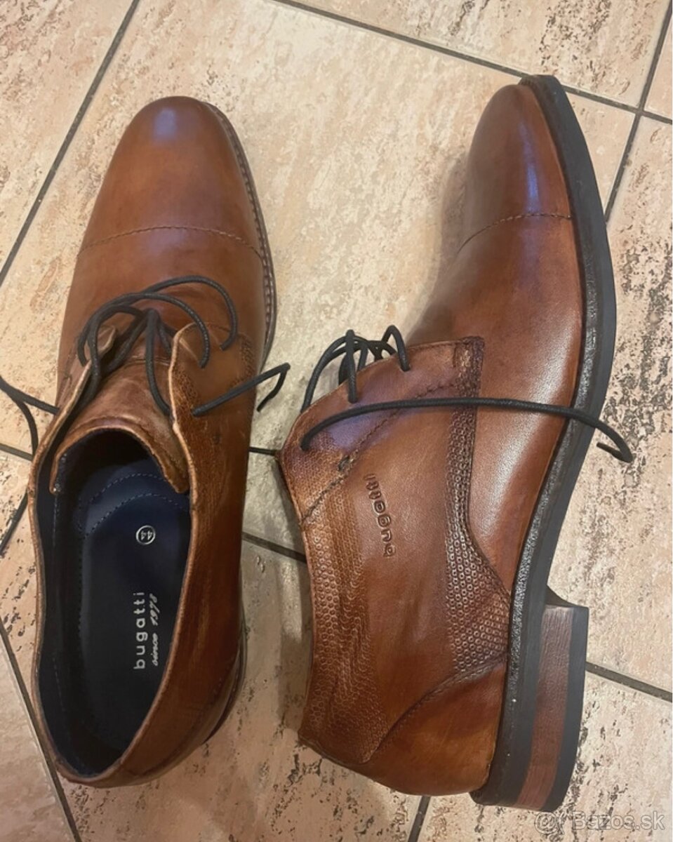 Kozenne Bugatti vel.44 Nove