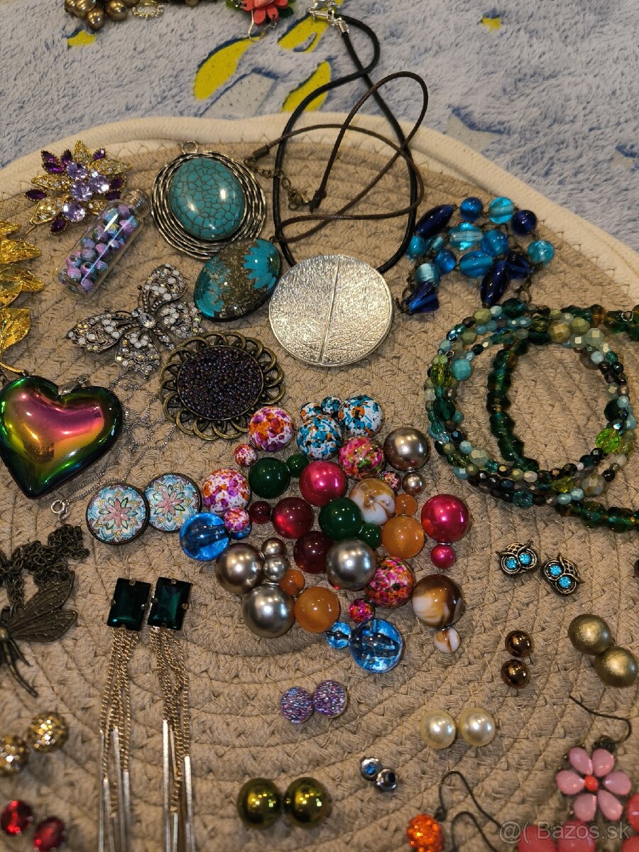 Bižutéria,náušnice,náhrdelníky,brošne,prstene,prívesky