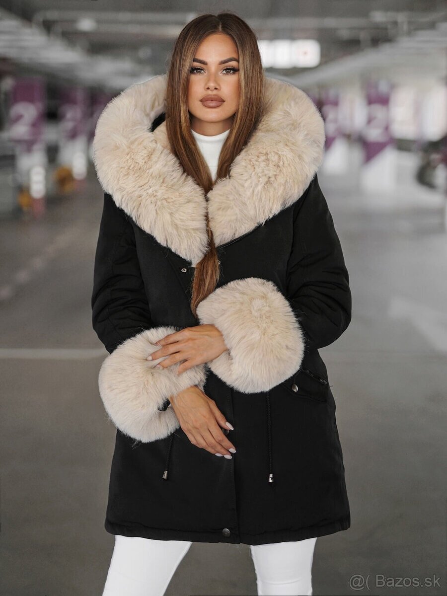 Nádherná zimná bunda s kožušinovým golierom