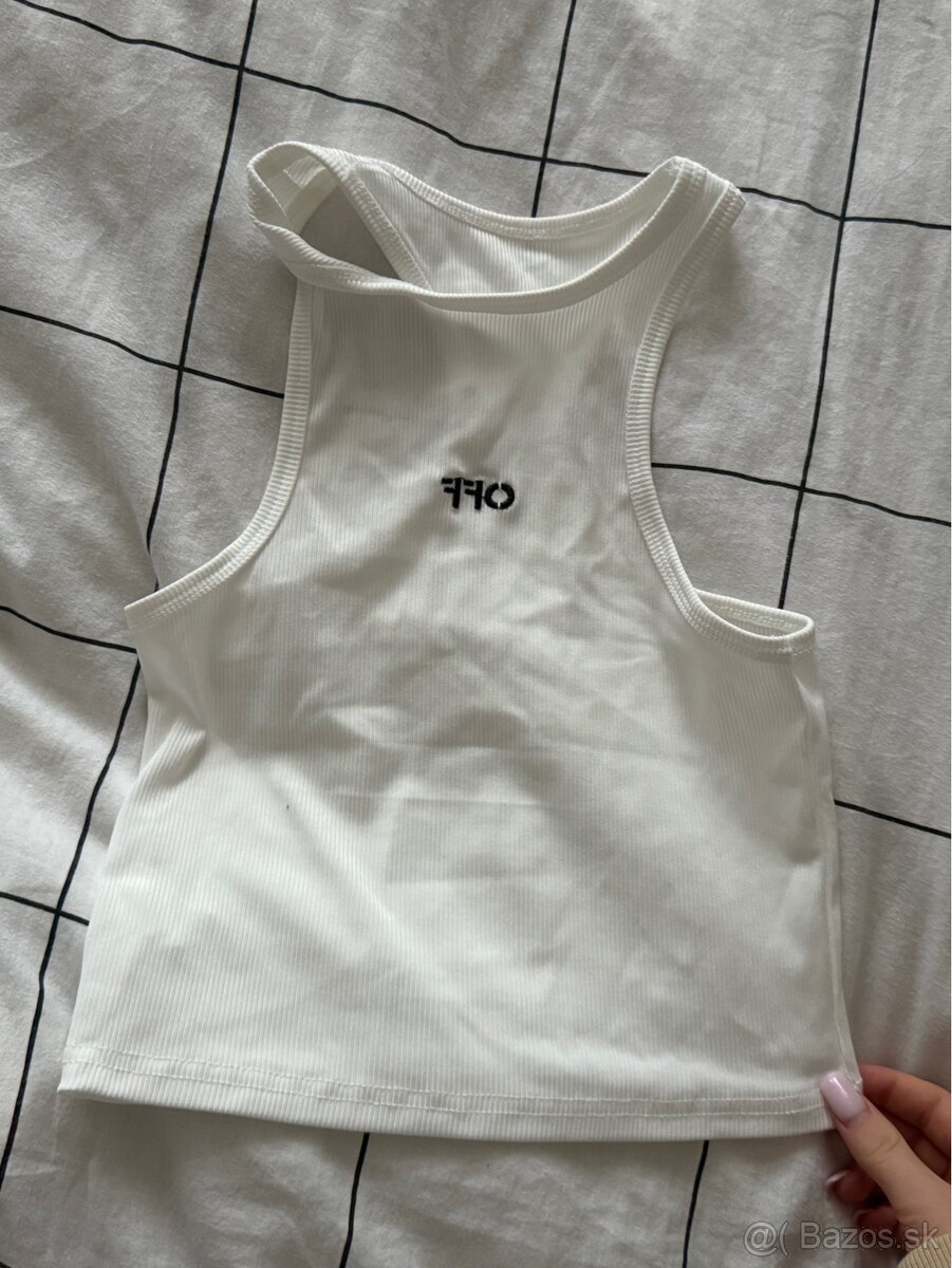 Off White top S