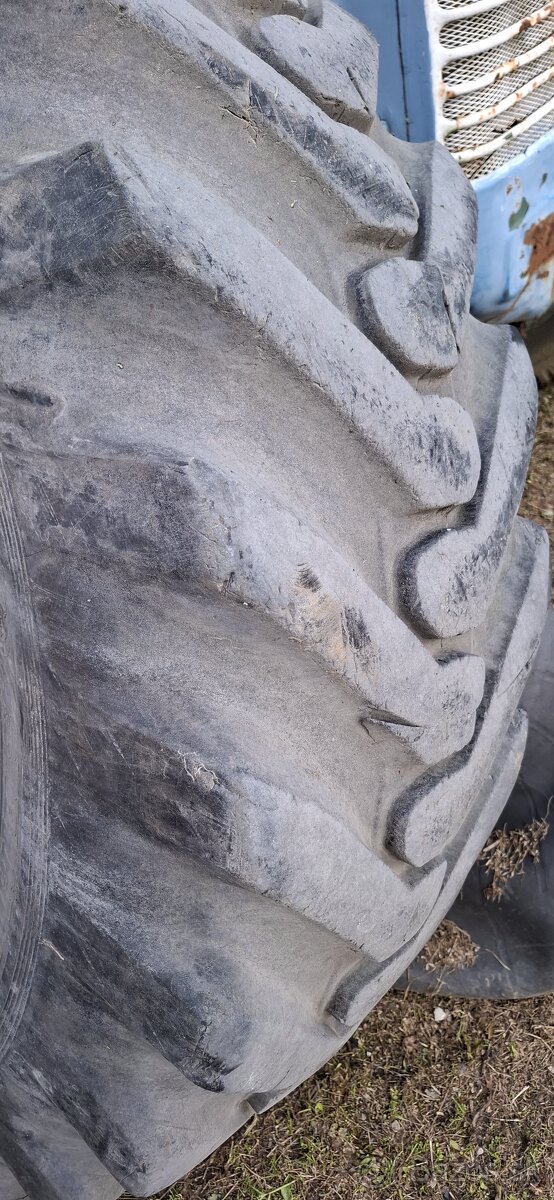 Predám 1ks pneu 16,9-28 v dobrom stave