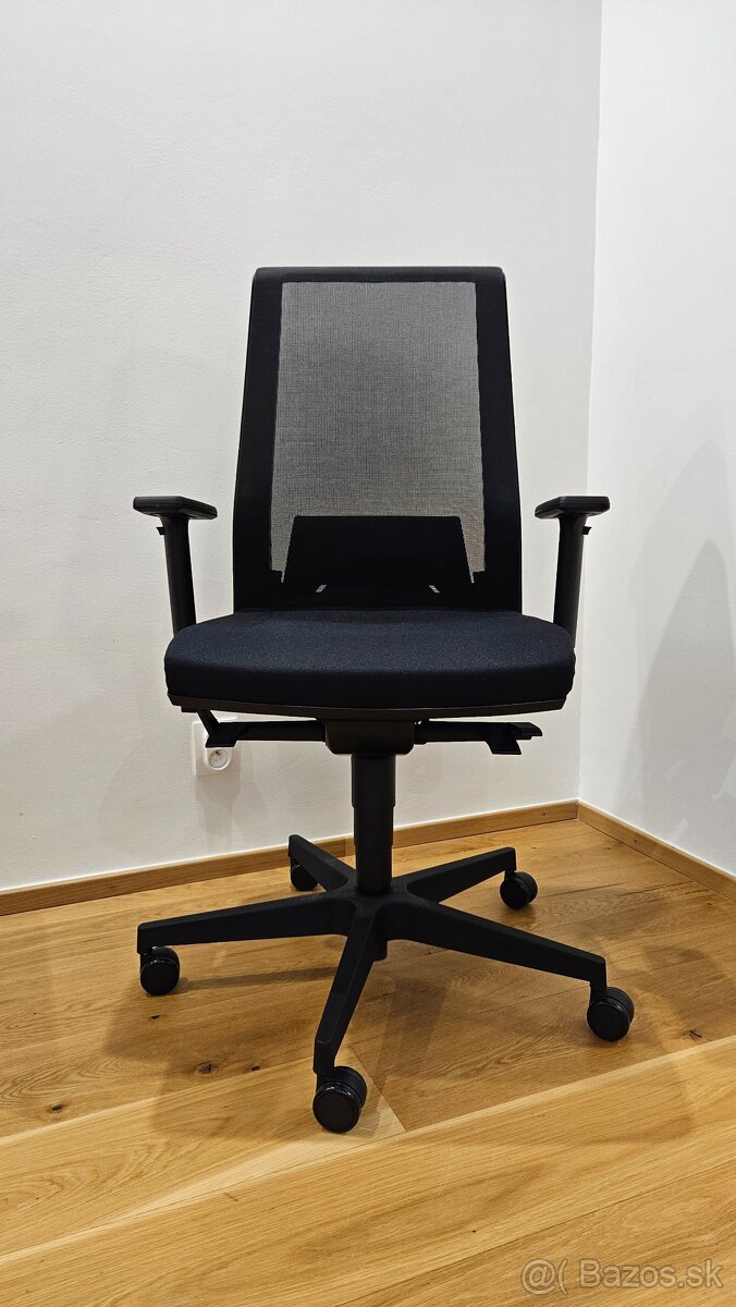 Kancelárska stolička