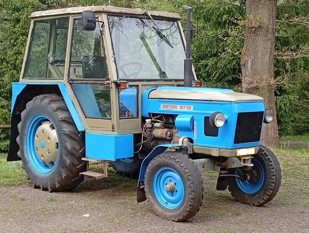 Zetor 5718 s SPZ bez STK