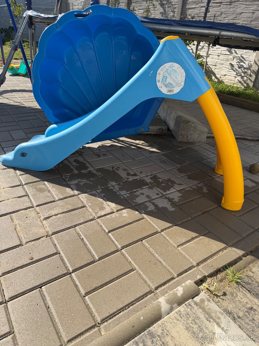 Šmykľavka, pieskovisko