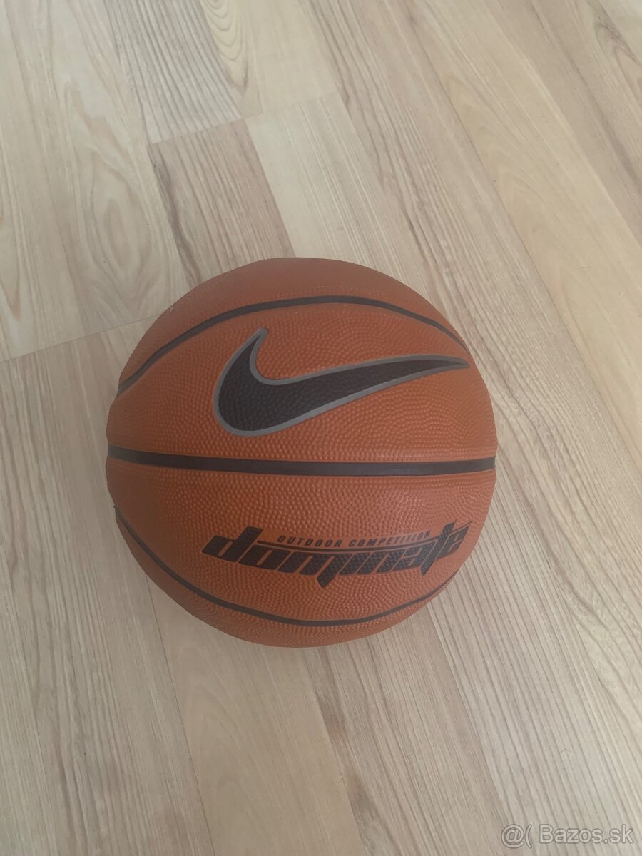 Nike basketbalová lopta