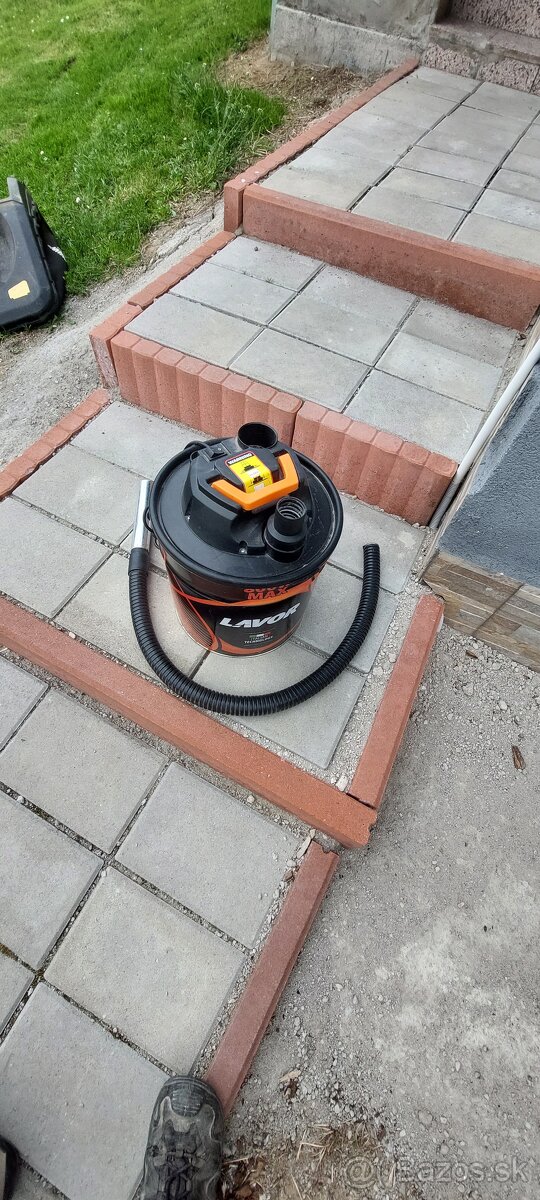 Lacno robotnícky vysavac