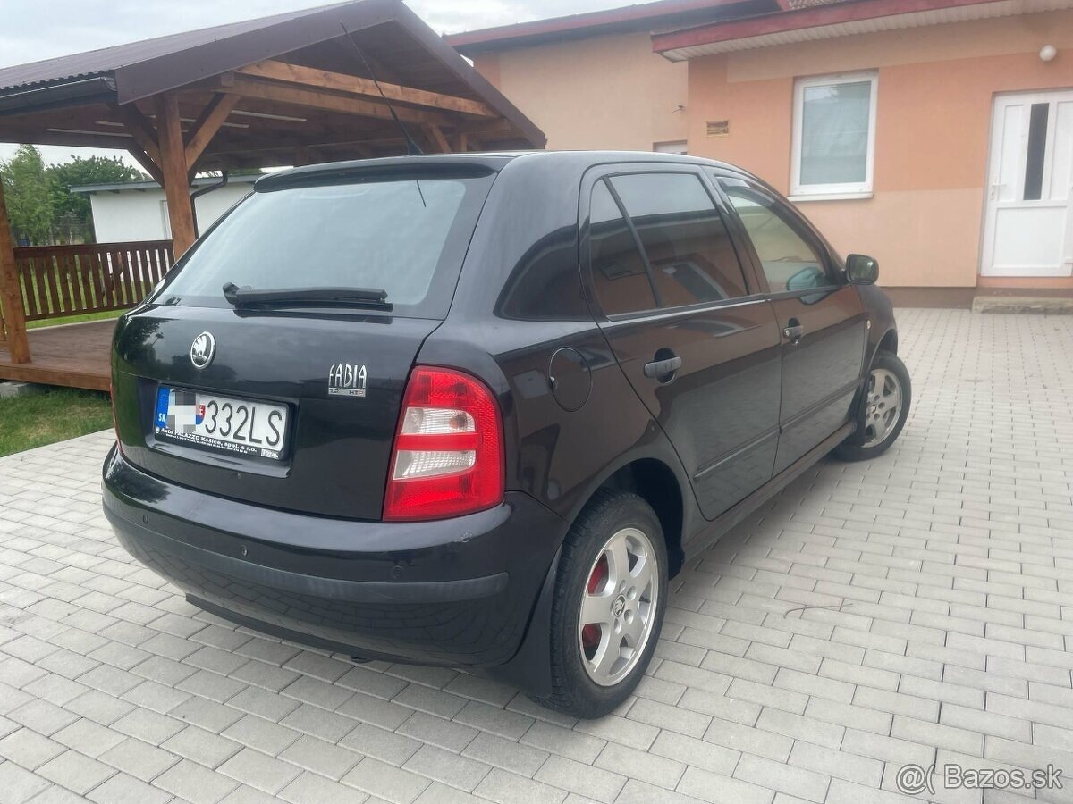 Škoda Fabiu 1.2 benzín 47Kw r.v2003