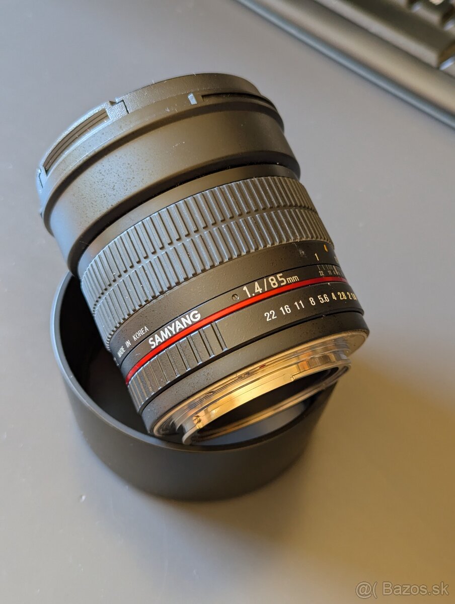Samyang 85mm f 1.4 MF Canon EF