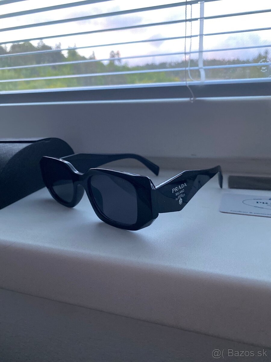 Prada slnecne okuliare