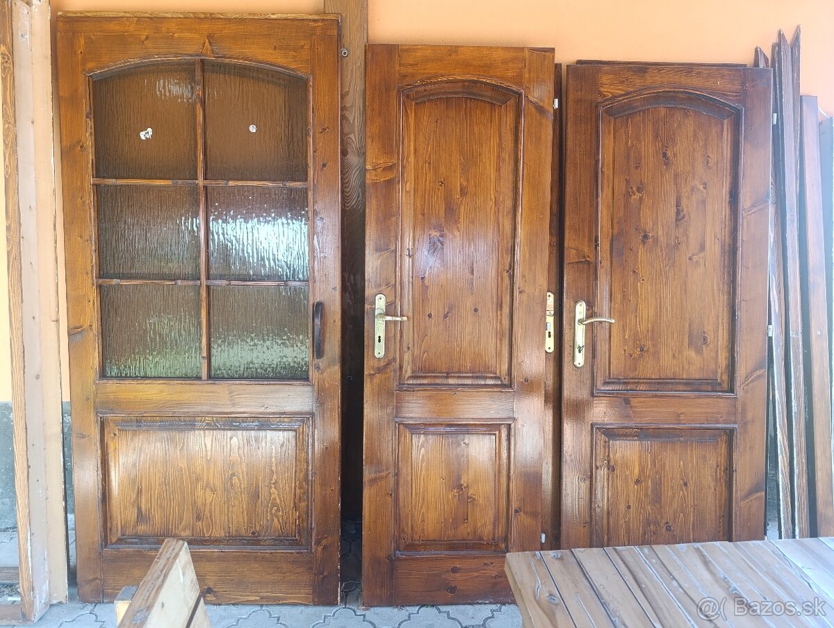 Drevené dvere