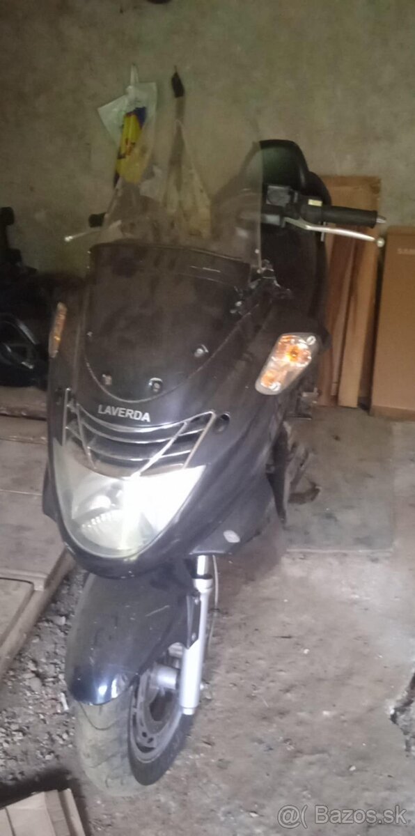 Laverdu 200ka .nepojazdné.a plus JAMAHA 125.nepojazdna
