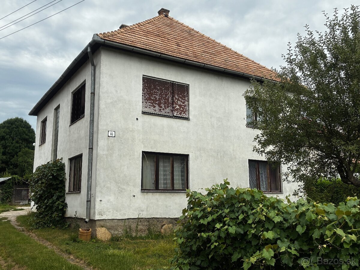 Dvojgeneračný rodinný dom Bzovík