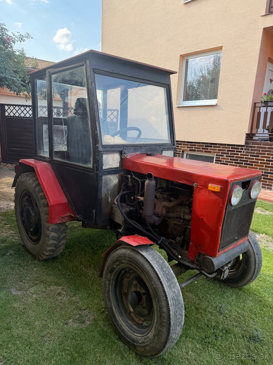 Traktor domacej vyroby