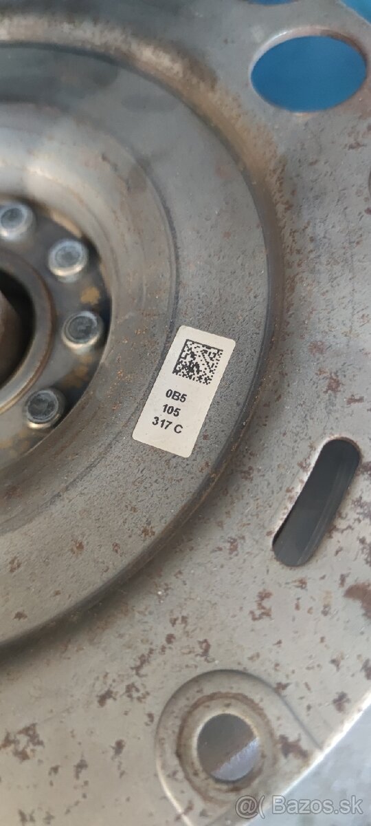 Audi 0B5 zotrvačnik