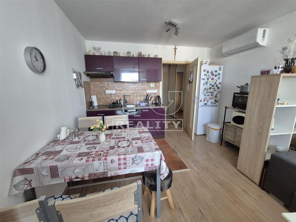 Na predaj Garzónka v Zlatých Moravciach, 27 m2