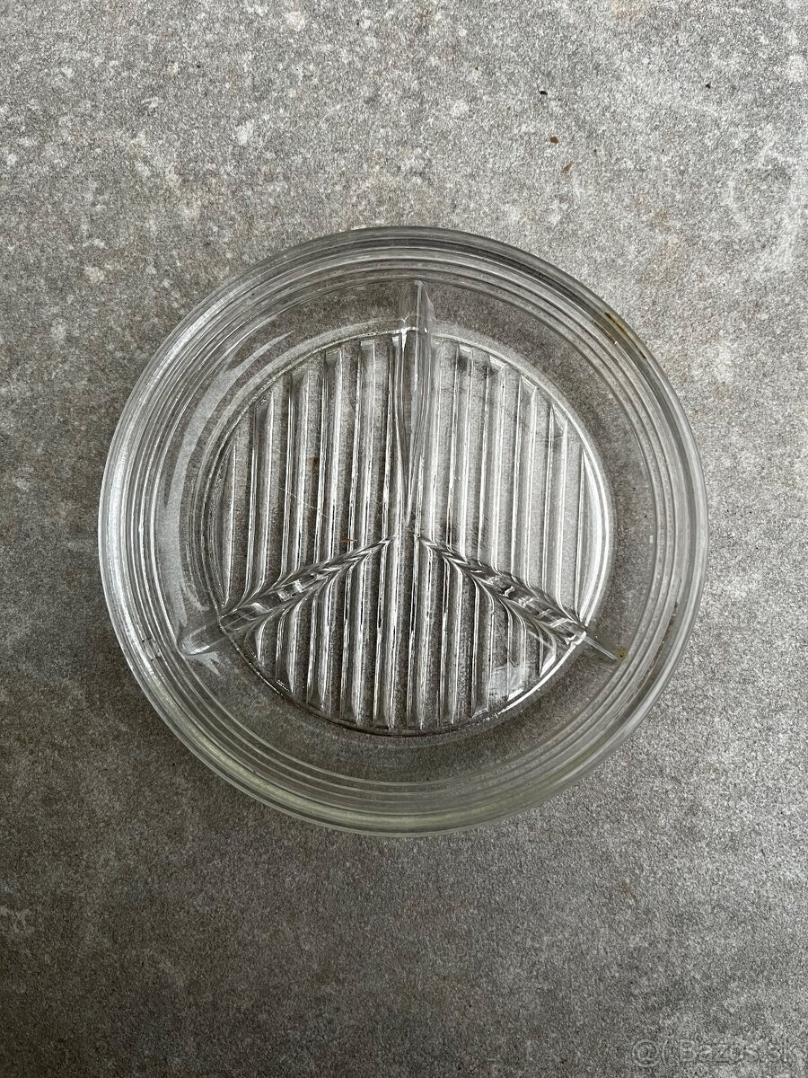 Predám retro-popolník