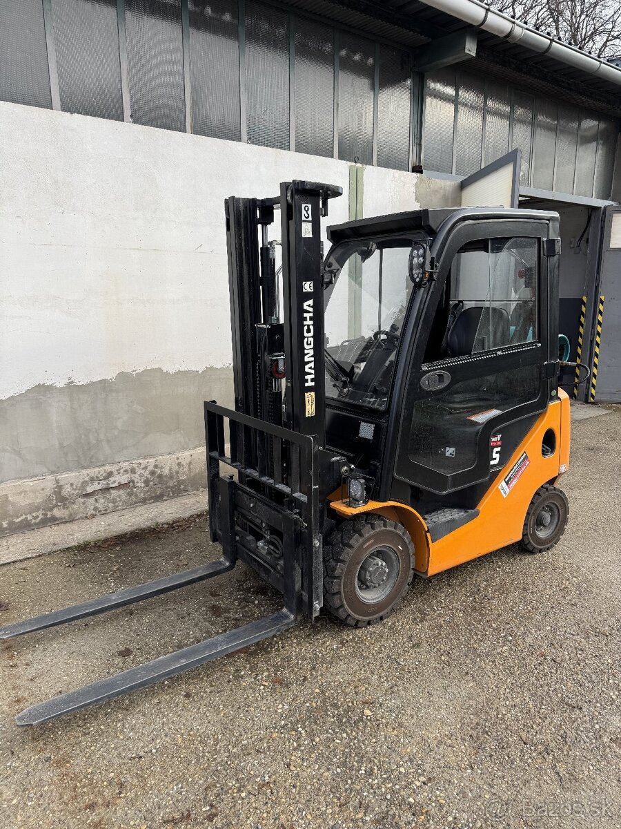 Vysokozdvižný vozík 1,5t. / LPG / iba 158mth