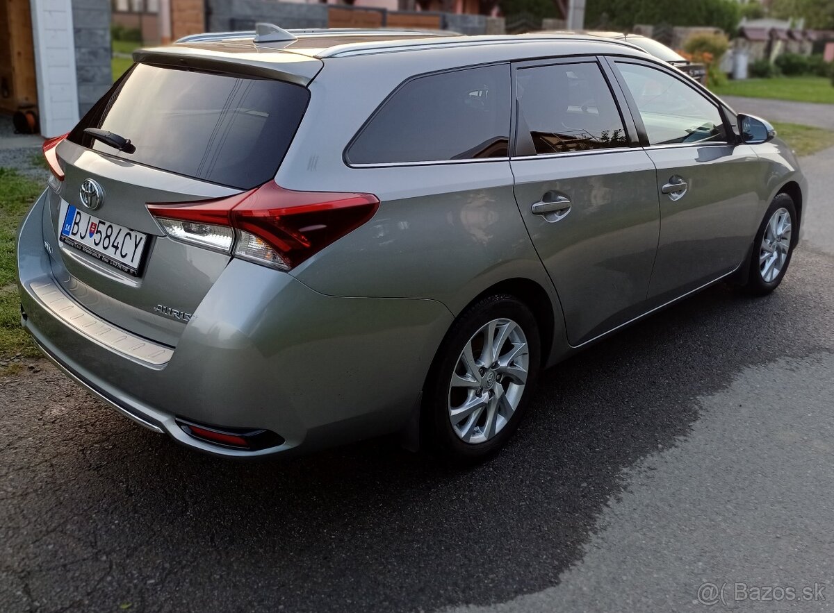 Toyota Auris 1.6